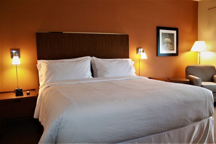 Four Points by Sheraton Grande Prairie