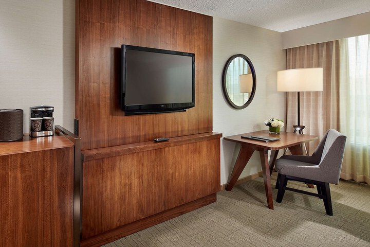 Room 27 of 49