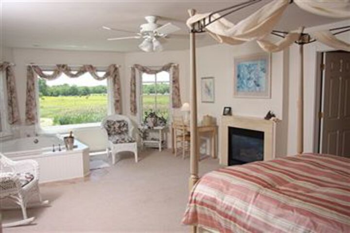 Brightwood Inn