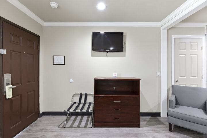 Room 56 of 94