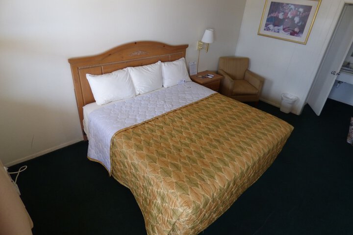 Room 20 of 35