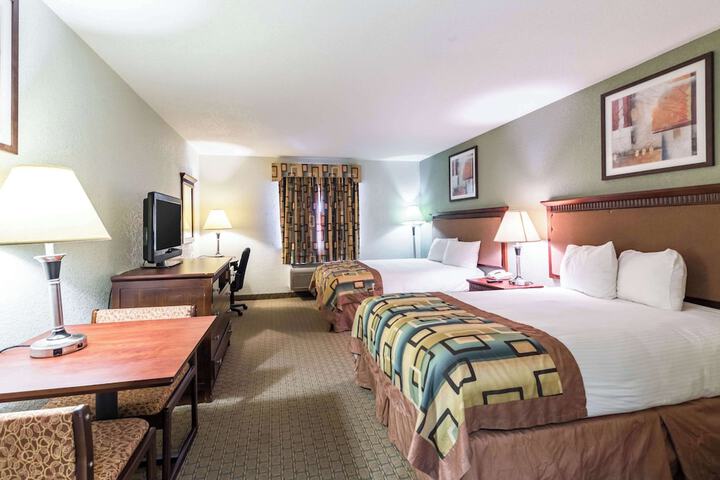 Room 14 of 25