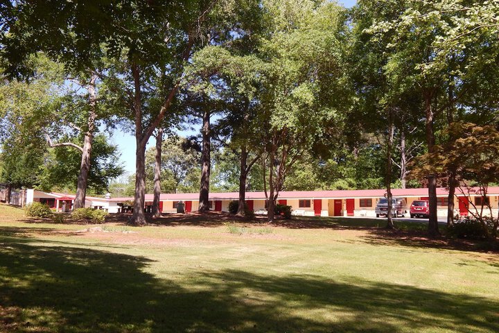 Property Grounds 21 of 23
