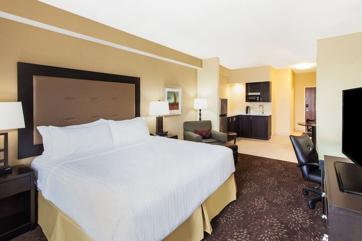 Room 26 of 34