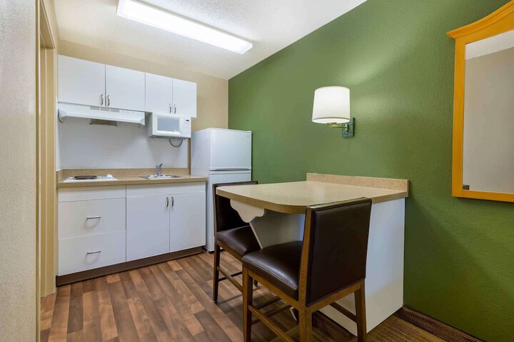 Room 21 of 42