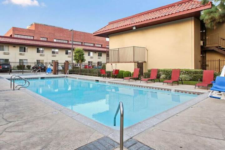 Pool 3 of 12