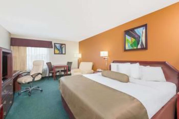 SureStay Plus Hotel by Best Western Somerset
