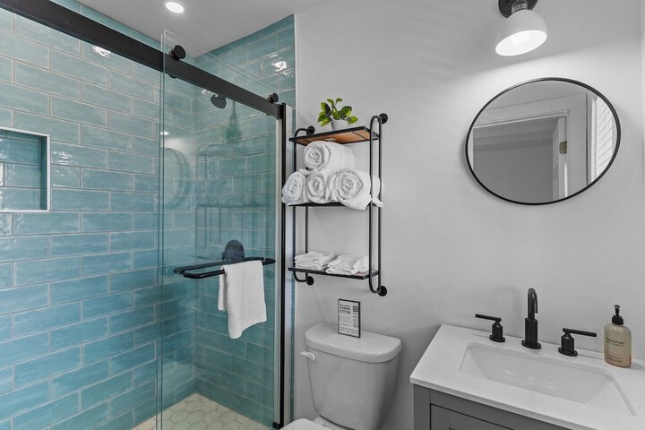 The Beach House Motel & Suites
