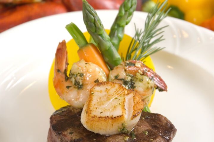 Dining 271 of 354