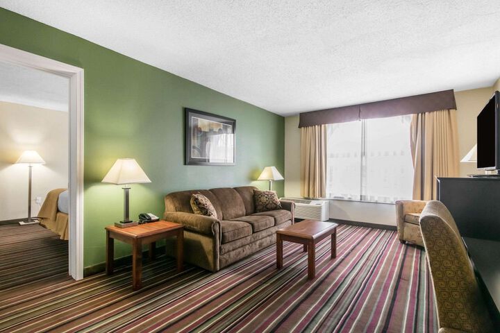 Room 21 of 57