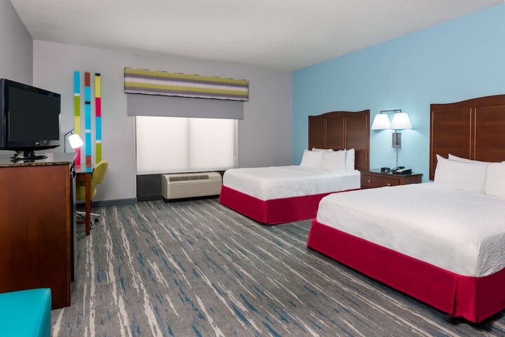 Room 6 of 33