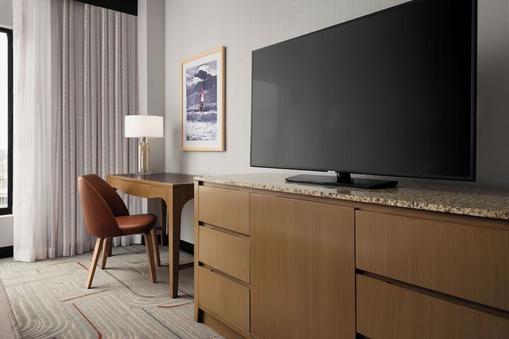 Hotel Zessa Orange County Airport a DoubleTree by Hilton
