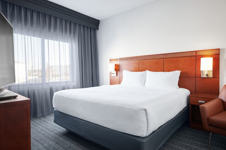 Courtyard by Marriott Kansas City Overland Park / Metcalf