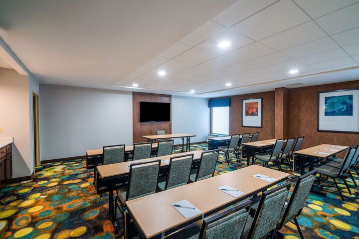Spark by Hilton Bardstown