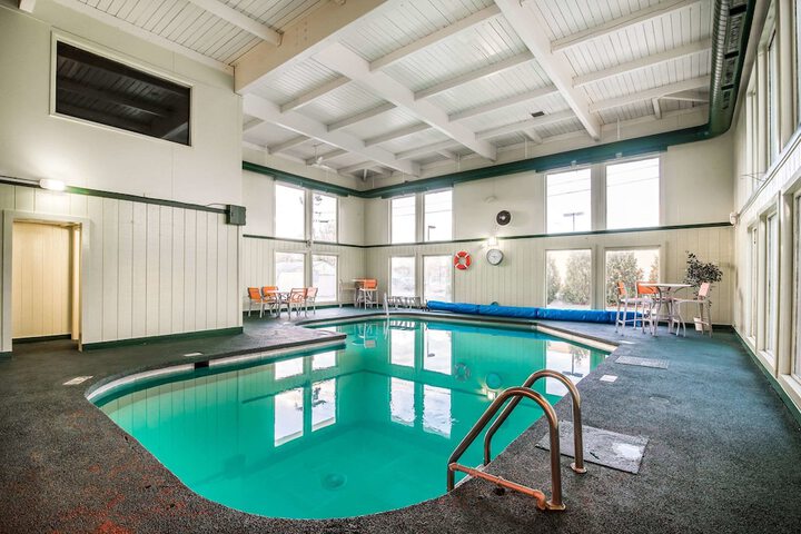 Pool 4 of 29