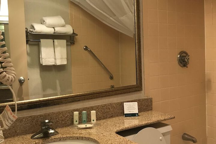 Room 15 of 34