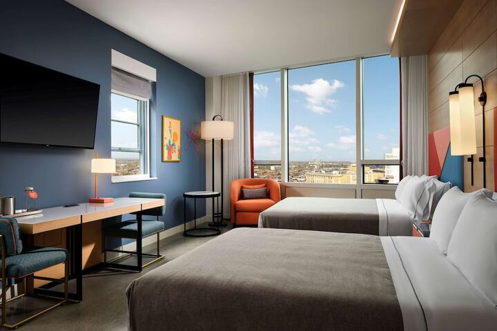 Room 22 of 46