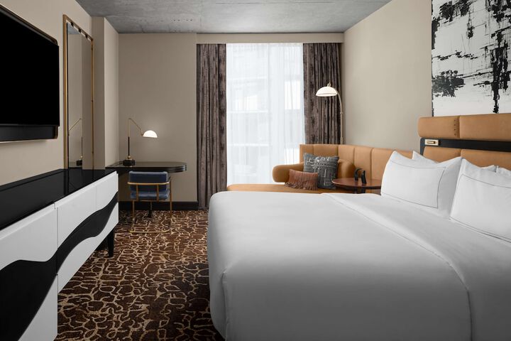Room 32 of 56