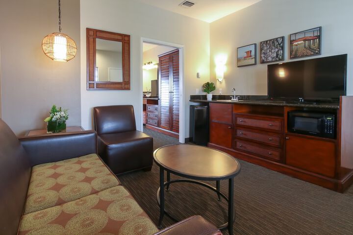 Oxford Suites Pismo Beach
