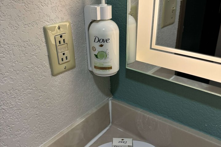 Room 31 of 66