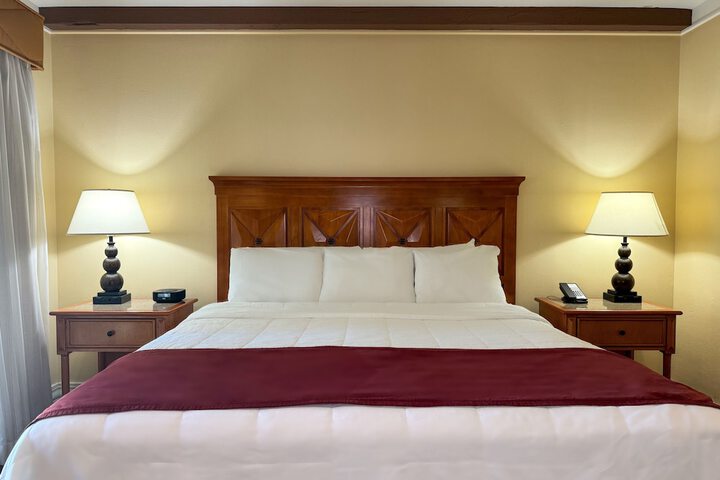 Room 33 of 75