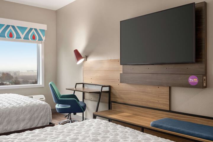 Room 16 of 41