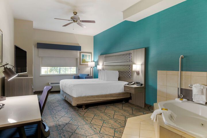 Room 19 of 46