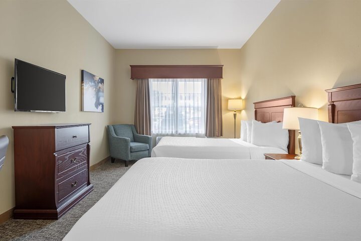 Best Western Plus Fredericton Hotel & Suites