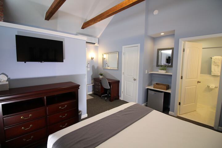 Homestead Inn