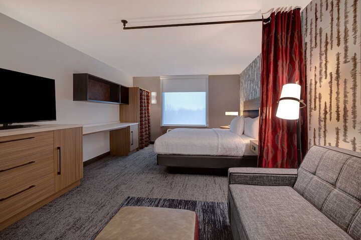 Room 42 of 93