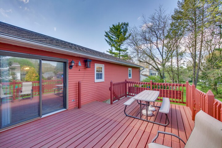 Charming Leola Home: 10 Mi to Downtown Lancaster!