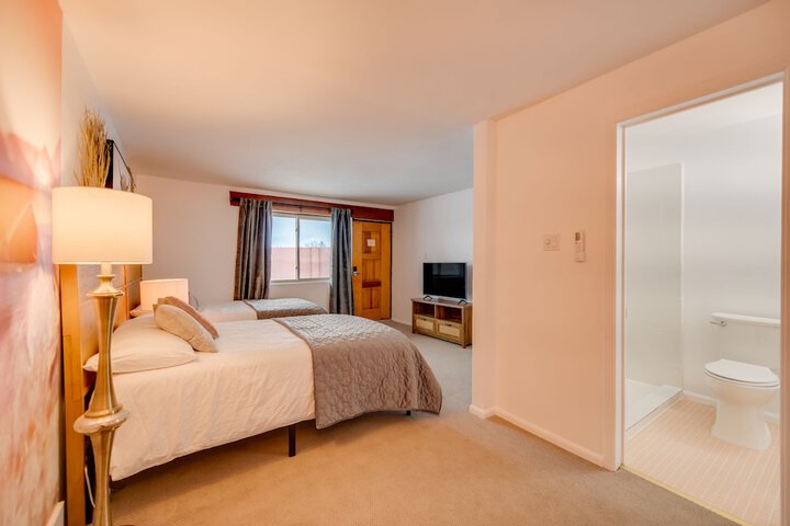 Room 31 of 46