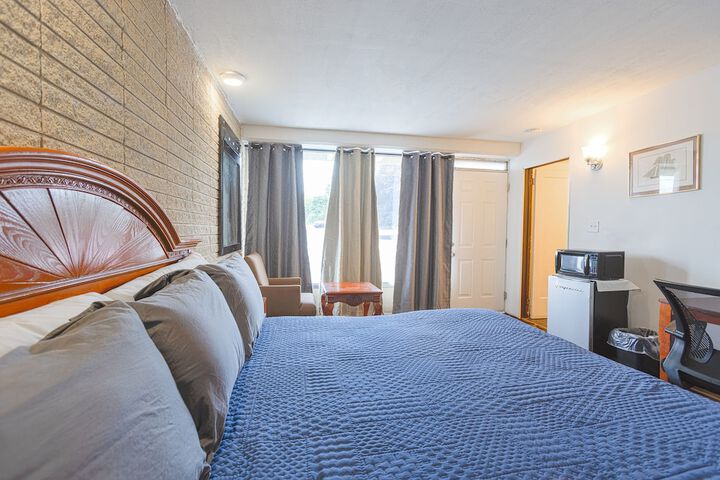 Room 18 of 78