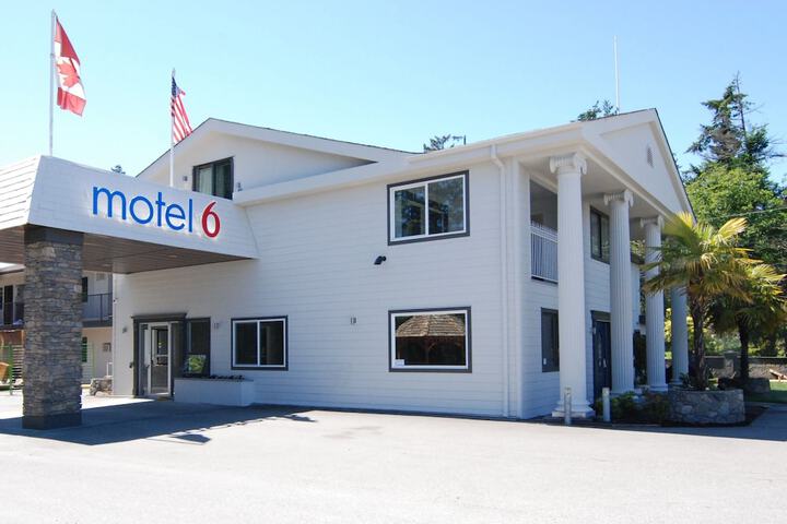 Hotel 4 of 51