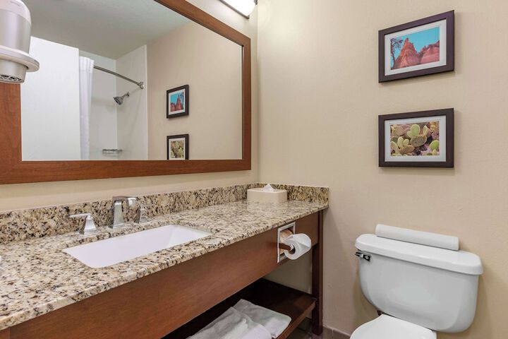 Room 5 of 22