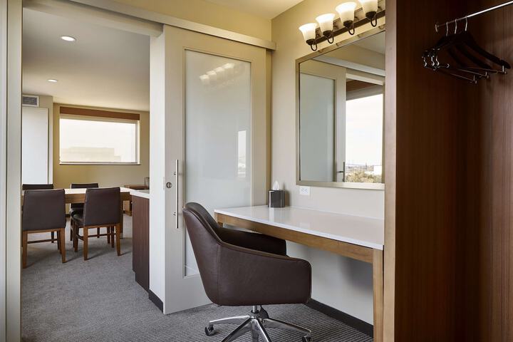 Hyatt Place Wilmington Riverfront
