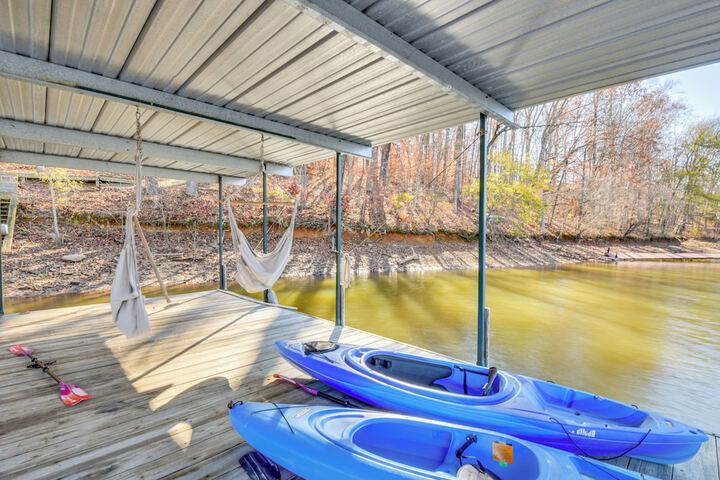 Lakefront Gem w / Games in Westminster!