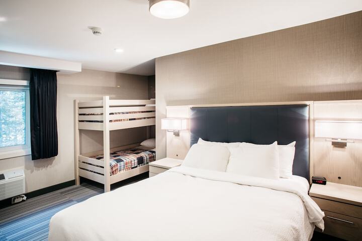 Room 26 of 67