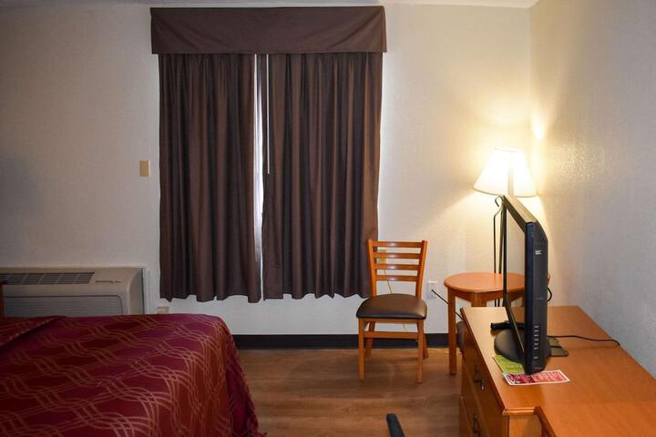 Room 18 of 35