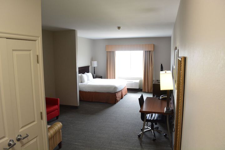 Room 17 of 36
