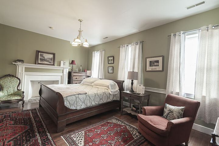 Room 18 of 26