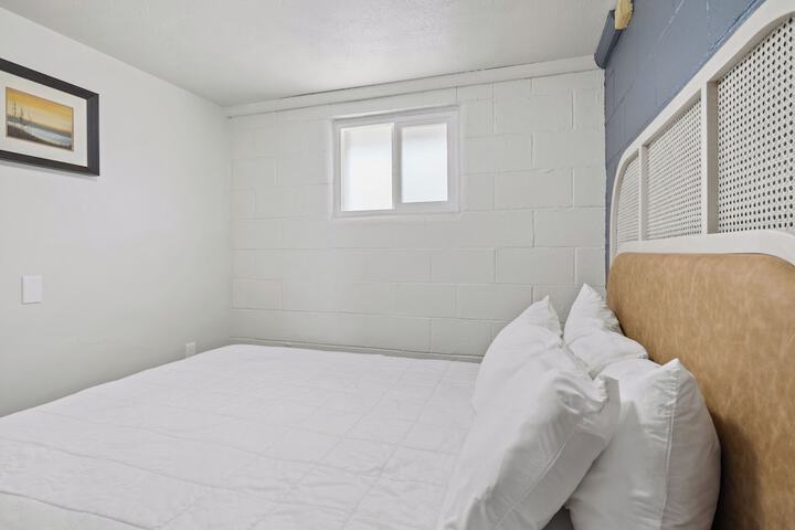 Room 45 of 124