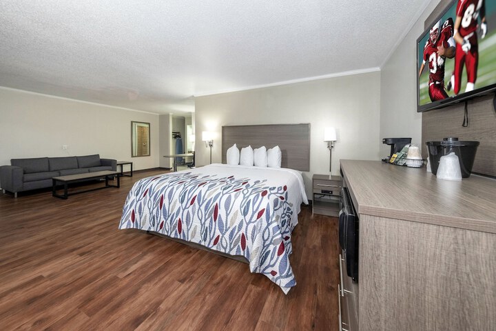 Room 14 of 40