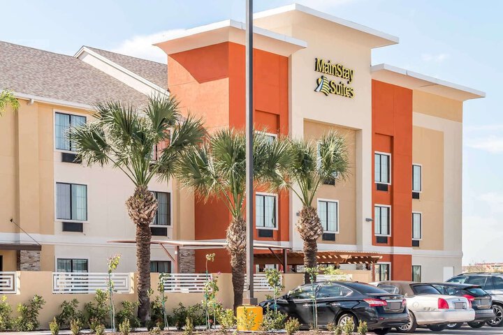 Hotel 6 of 41