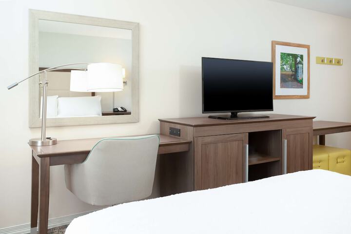 Hampton Inn & Suites Niles / Warren