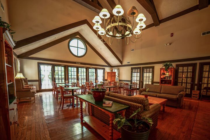 Spring House Inn