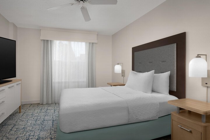 Homewood Suites by Hilton Raleigh / Cary
