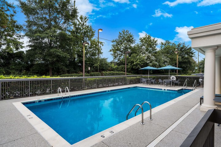 Hampton Inn & Suites Fredericksburg-at Celebrate Virginia