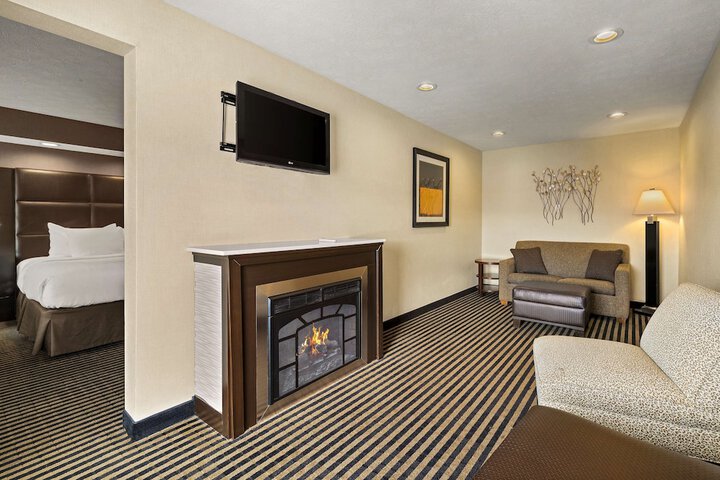 Sonesta Essential Indianapolis Airport
