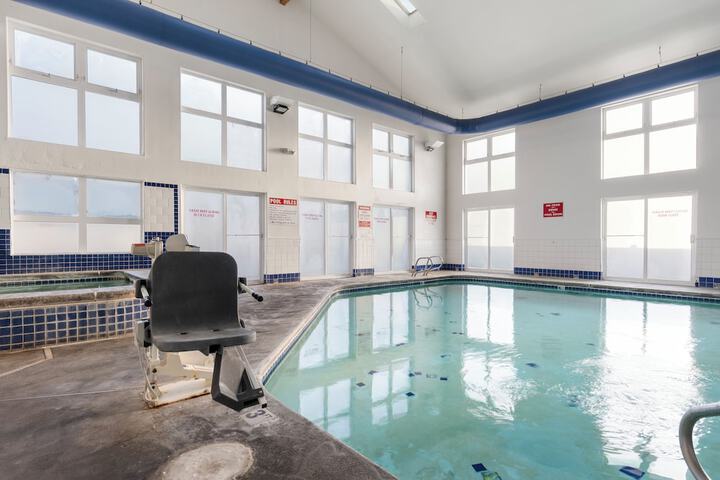 Pool 39 of 93